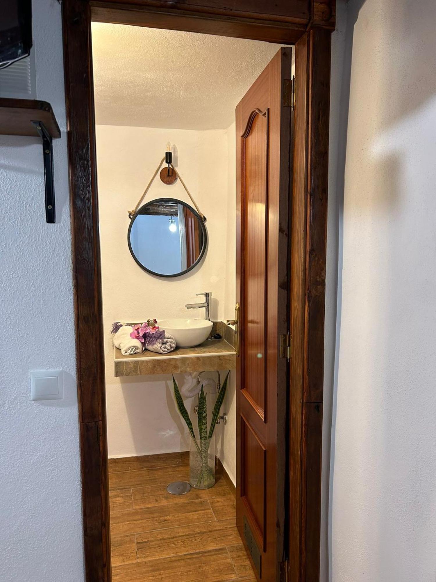 Tradicional Casa Canaria Con Piscina Y Vistas Al Teide 伊科德·德·洛斯·维诺斯 外观 照片